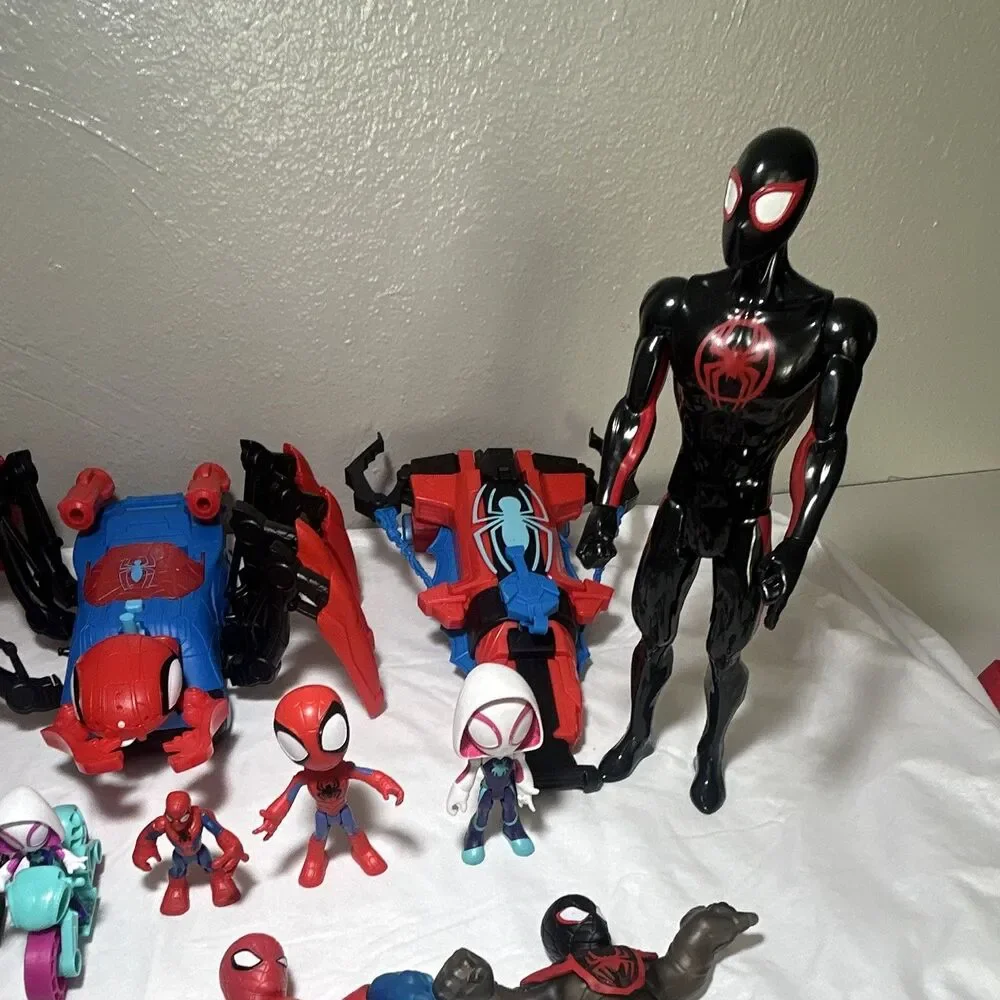 Marvel Spider-Man Mixed Lot 10+ Plastic Figures & Vehicles Miles Morales Gwen
